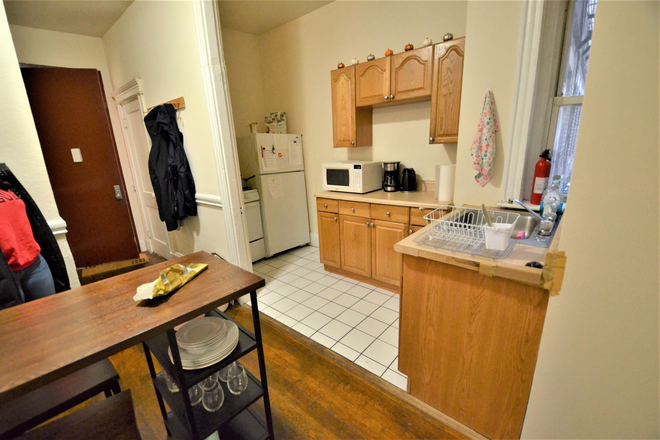 Living - 2 Separate Rooms in Fenway   across Target  renovated  No  Fee move in 9/1 Apartments