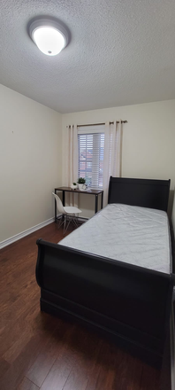 Bedroom - 2 Furnished Bedrooms in Beautiful 3-Bedroom home.
