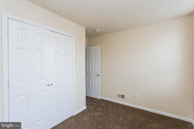 Bedroom view 1 - Steps from Johns Hopkins Hospital and JHSPH! $635 + UTL Townhome