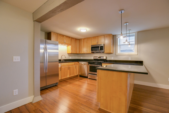spacious high end kitchen - 1626 Carroll Ave huge 4 BR, 2 BA,