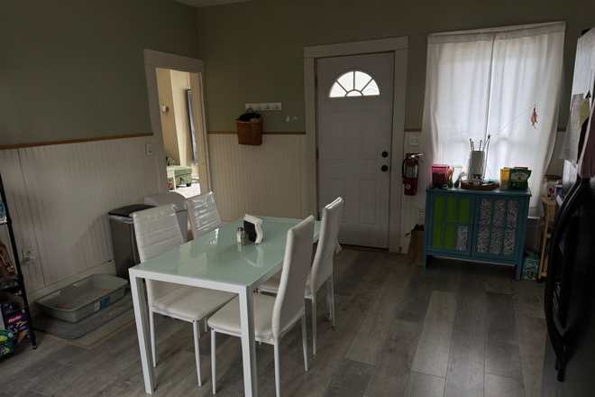 Kitche from left side/doorway of laundry room - One bedroom, one bathroom apartment with in-unit laundry close to campus