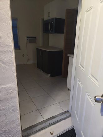 Entry View - Coral Gables Studio/1 Bath Apartments