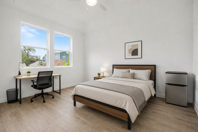 Bedroom type 2 - Luxury Student Housing Near UH, Rice & TSU | Spacious Rooms Start at $650 | Max 2 People per Bath House
