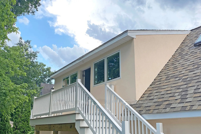 Private  Back Deck - TOTALLY RENOVATED BRIGHT standalone 2 bed/1 bath carriage house w parking