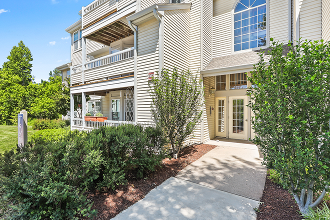 Front Door - 2BR condo-Trinity Ct-Princeton