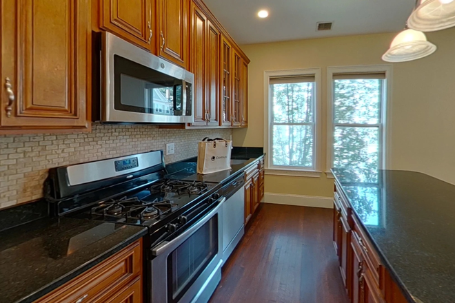 updated kitchen with updated appliances built-in microwave, over, stove, dishwasher and more - Updated 5 bed/ 2 bath in Mission Hill- Available 9/01/2026!! Triplex