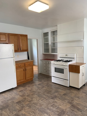 kitchen - Sunny, clean 2 bedroom with office available now, November, 2025 or December 2025 Apartments