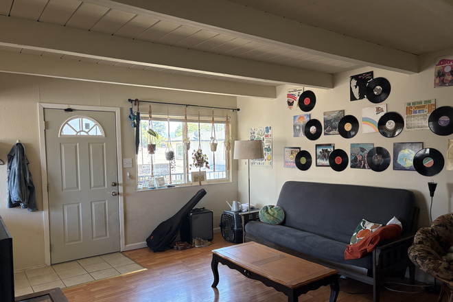 Living Room - Spacious room in 2nd floor apartment in Central Berkeley