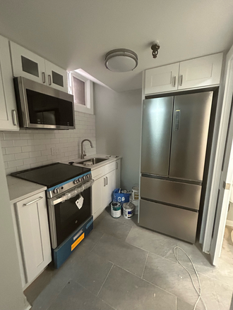Kitchen - Spacious studio in a great location!