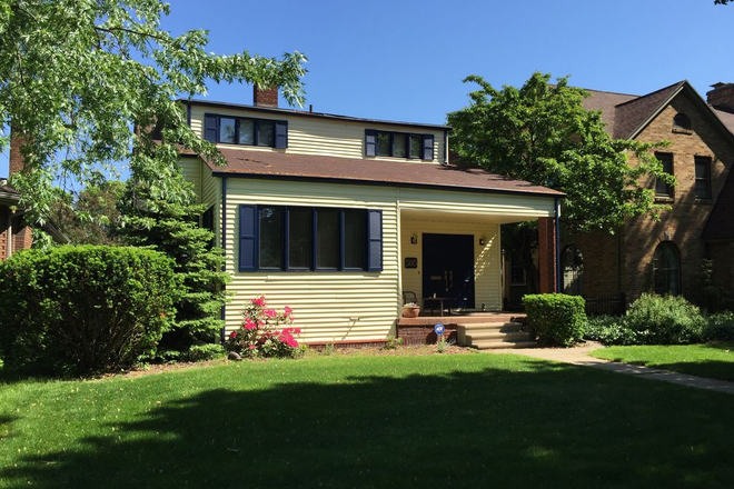 Exterior - Single Family House in Coveted Harter Heights Neighborhood