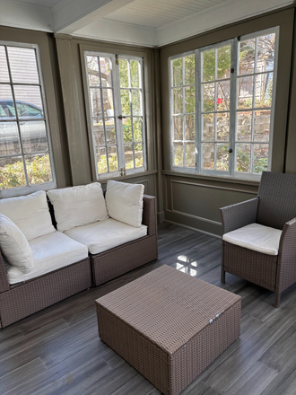 sunroom - Fully Furnished 4BR Executive Home on Providence East Side – Ideal for Visiting Faculty