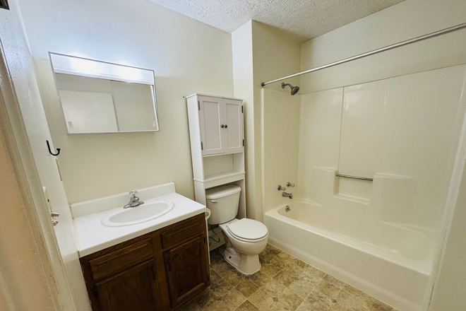  - 2 Bedroom 1 Bathroom Duplex