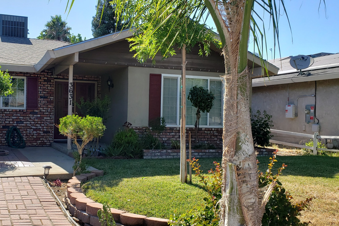 Gardening service provided - 4 MINUTE WALK TO BUS STOP - Quiet Family Neighborhood North of Yosemite House