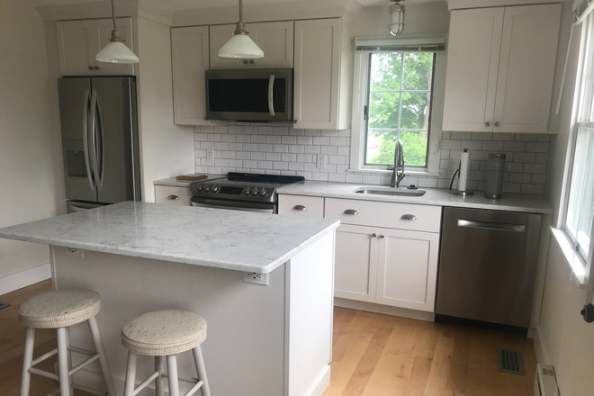 Kitchen - Narragansett Pier, newly remodeled one bedroom apartment, parking, central air