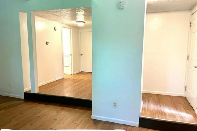 LR! - Scholar's Hideaway House