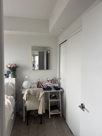 Bedroom - 1 Unfurnished Bedroom and Bathroom in 2 Bed 2 Bath with Beautiful View