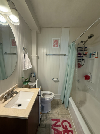 Bathroom - Spring 2026 Sublet Duplex