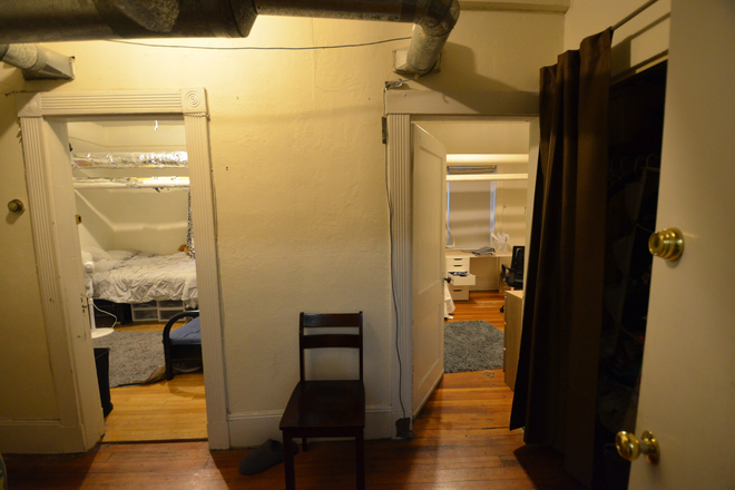 Hall - 2 Bed 1 Bath Apartment Split Style on Haviland St.