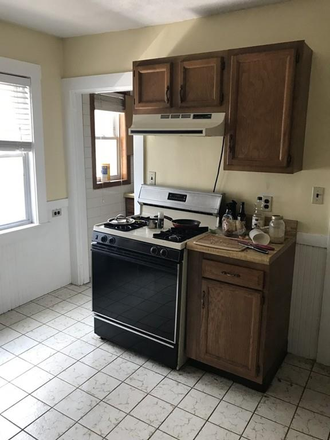 Call NOW for showings! 617-236-8600 - WOODS AVE - *AVAIL NOW* HUGE 4BR W/ OFFICE OR 5BR W/ NEW KTCHN, 2 BA, LNDRY IN BLDNG, PRKNG INC Apartments