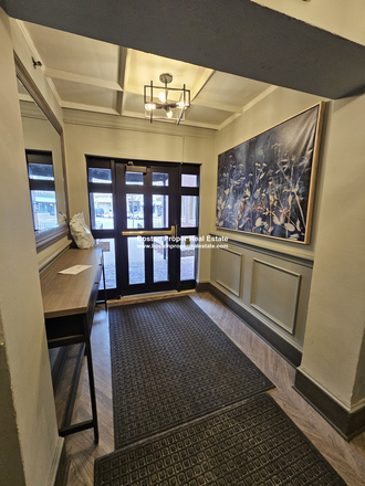 a - 3 big bedrooms, right across from Whole Foods in Symphony Apartments