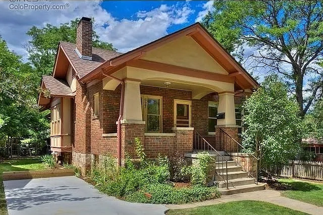 Street View - House on the Hill