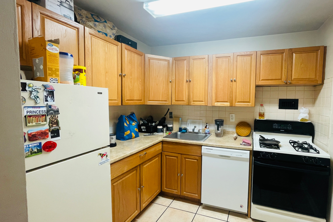 Kitchen - Living room available | College Park Towers Apt