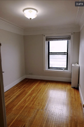 Bedroom available. The walls have been repainted since photo was taken :) - 2 bedroom close to berklee and neu