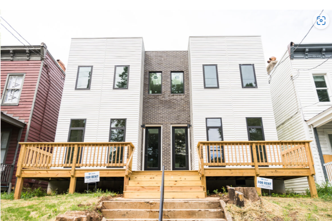 Exterior-Front - Exquisite 6-Bedroom Home for Rent in the VCU area of Richmond, VA