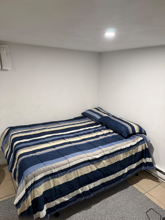 Bedroom - 460 Chalkstone Room private room/apt rental with laundry in unit close to campus/downtown Providence