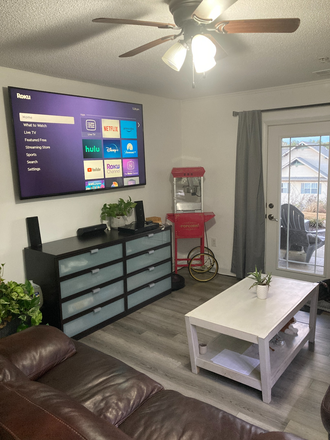 Living Room - Harts Cove, Private suites with bathroom, Lake side living, swim pier, boat dock, Private shuttle Condo