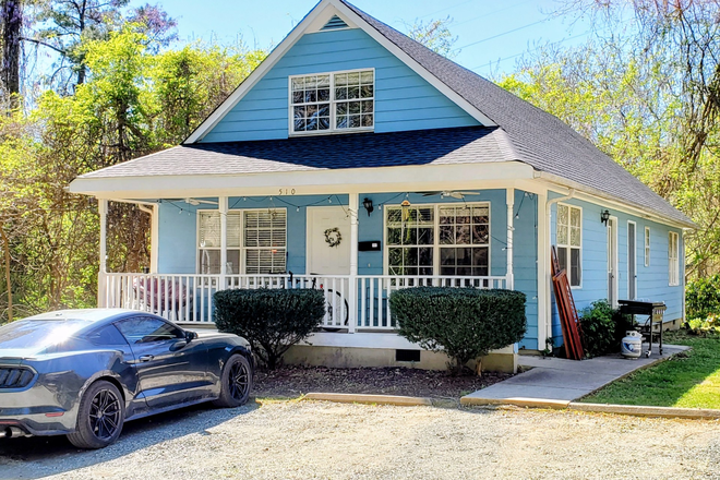 Outside - Room Available to Rent Summer 2026 House