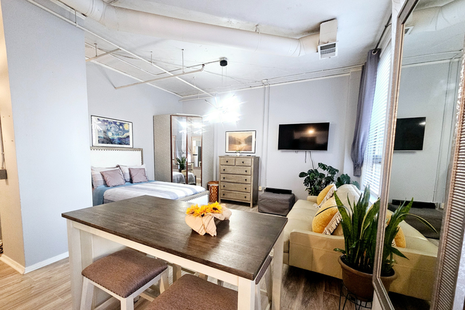living1 - Comfy Studio Condo