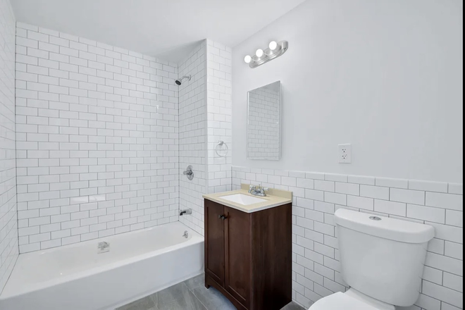 Bathroom. - Lease Takeover of Private Room and Bathroom January 31st/ February Ist - August 31st ($1912.50) Apartments