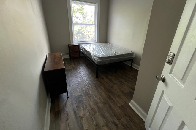 Sample Bedroom - smaller than available. - Room to rent in renovated shared home near Druid Hill Park