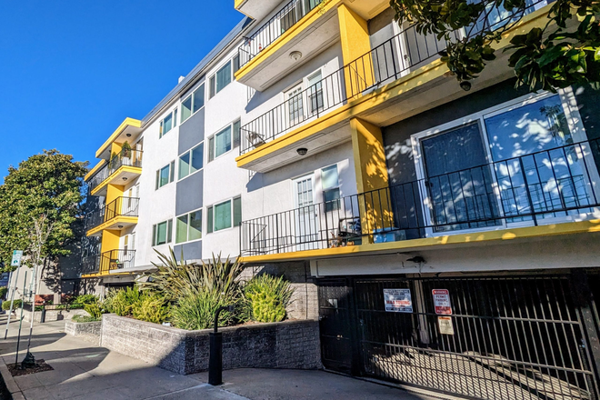 Exterior View - 2117 Haste Street Apartments