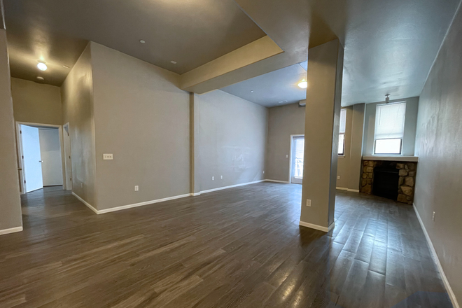 2 Bedroom - Style Apartments