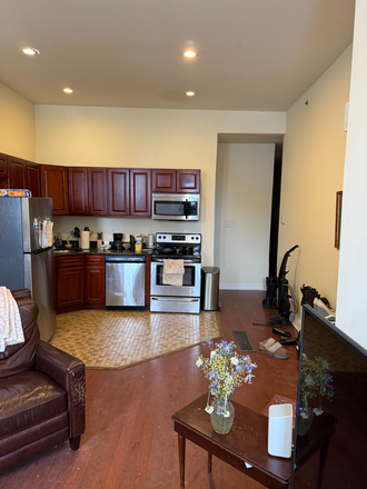 kitchen - Modern 3 Bedroom close to Temple Campus