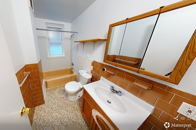 Visit hubrealtyproperties.com - Front facing 2 bedroom, one block from green line T, close to Coolidge Corner Apartments