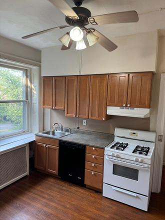 kitchen - Large hardwood floor apartment near Campus!