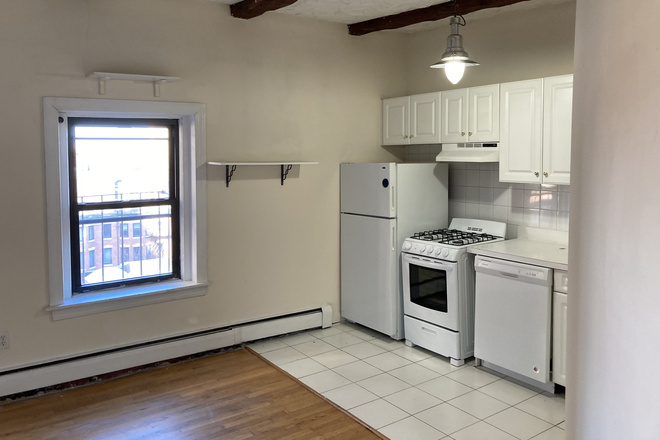 Kitchen - NO BROKER'S FEE!! 2 BED PENTHOUSE IN BACK BAY! CONTACT MINNIE 617.817.5069
