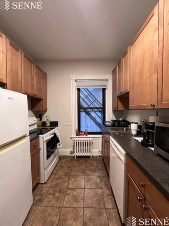 1 - Renovated Two Bedroom in Harvard Sq Elevator Bldg, Pro Mgmt