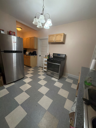 Kitchen - 5 min from JFK/UMASS Condo