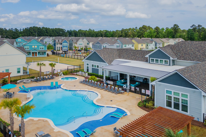 Clubhouse and Pool - College Town at Coastal Rental