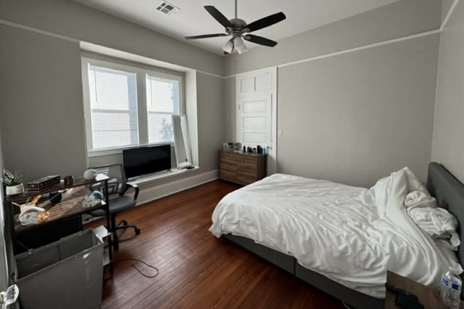 Upstairs Bedroom - Fully Furnished, TV, Big Windows for Natural Light, Shared Bathroom with 1 Person - 2128 Pine Street - Fully Furnished | Easy Walk to Tulane / Loyola | Recently Renovated House