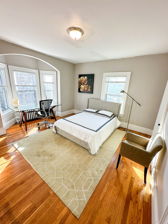 Bedroom - Furnished Townhouse, Quiet Street, Walk to BranVan