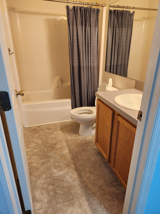 bathroom - Kensington north Apartments