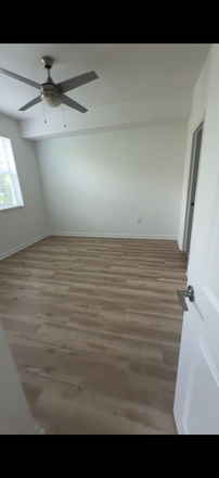 Room - Avålon Miramar park place