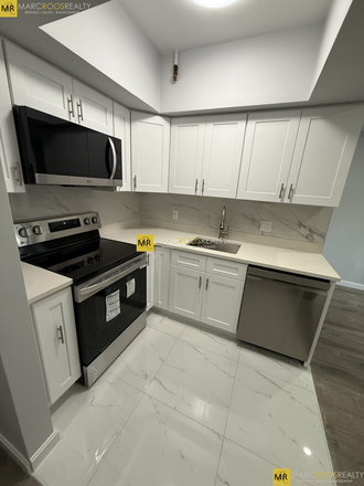 Call call or text Arezou at 617-584-7817 - Amazing Gut Renovated 1 bedroom in heart of Kenmore sq.!!!!!