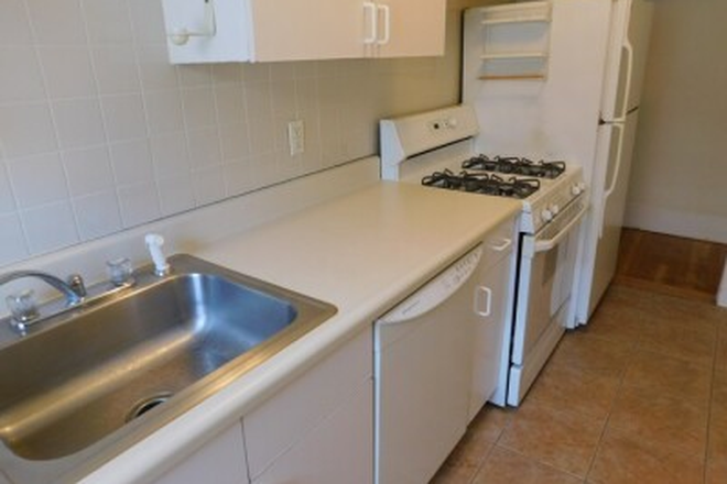 kitchen - Massachusetts Avenue