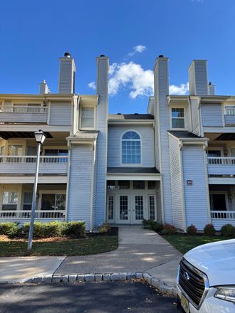 The condo building - 2BR condo-Salem Ct-Princeton